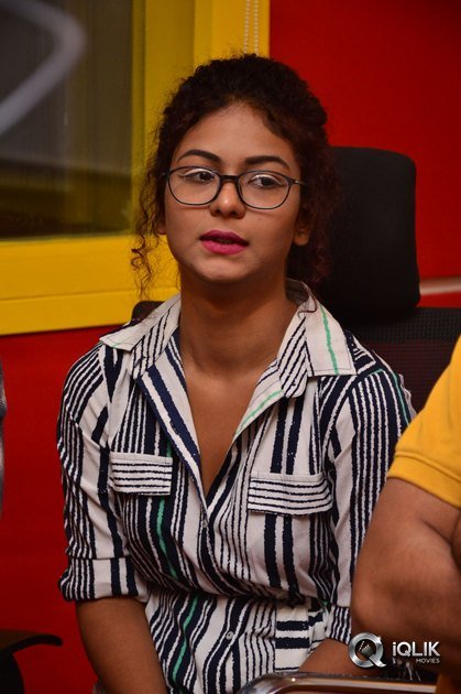 Ami-Thumi-Movie-First-Song-Launch-At-Radio-Mirchi